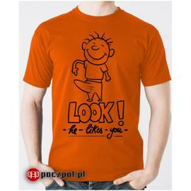 Look he likes you