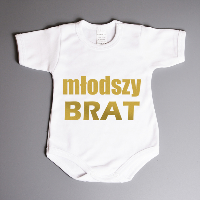 Młodszy brat - body dziecięce - złoty nadruk